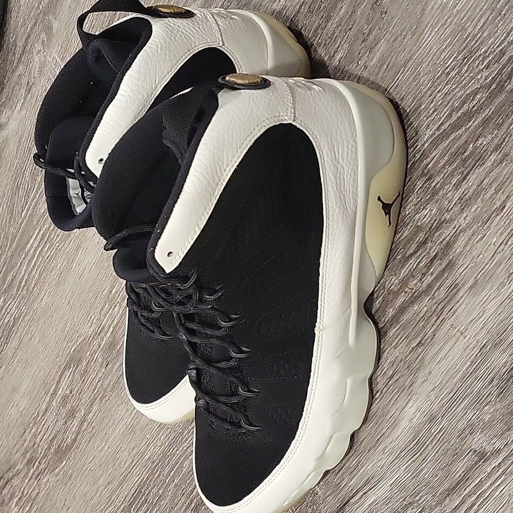 Jordan Sneakers